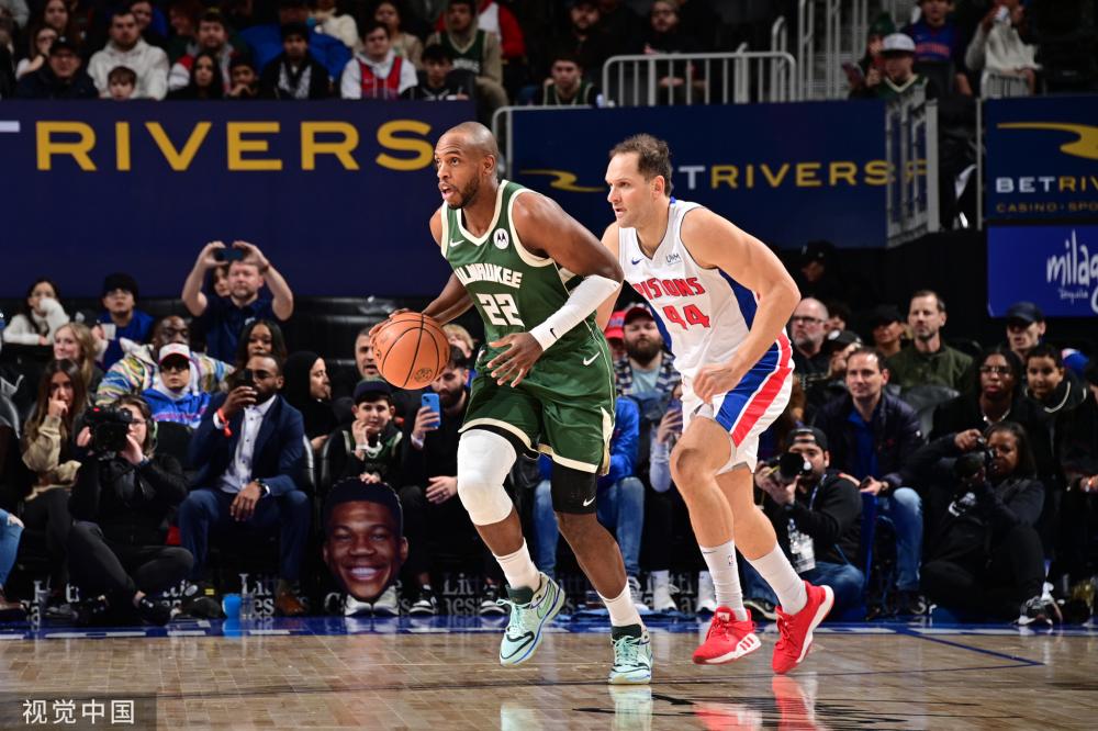 若塔致敬仪 若塔致敬仪