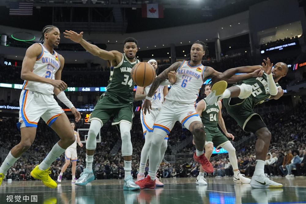 场边的观众 场边的观众